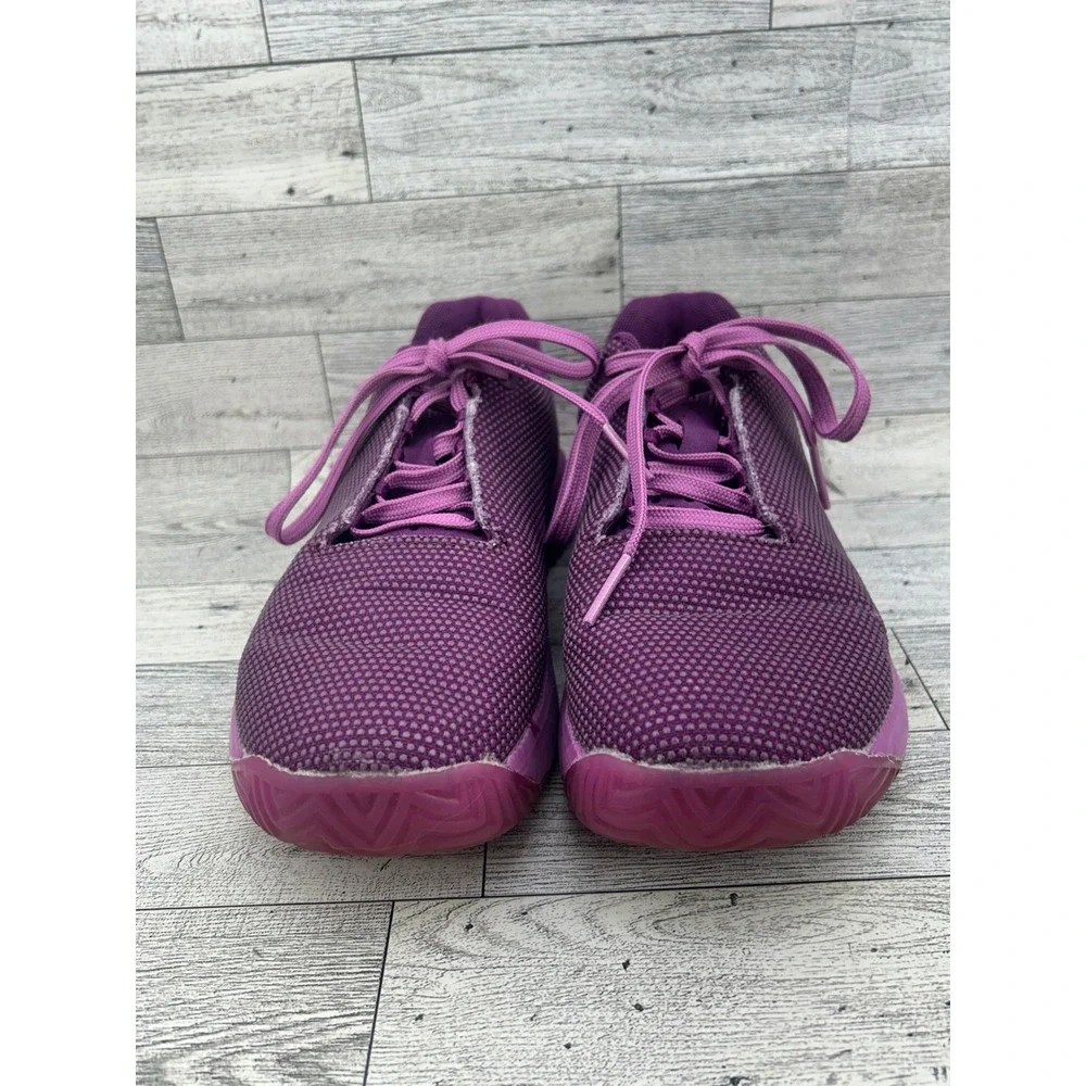 NOBULL women trainer